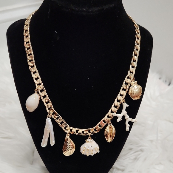 🔹House Of Harlow🔹️ 1960 Gold Charm 18" Natural Shell Freshwater Pearl Necklace - Picture 13 of 13